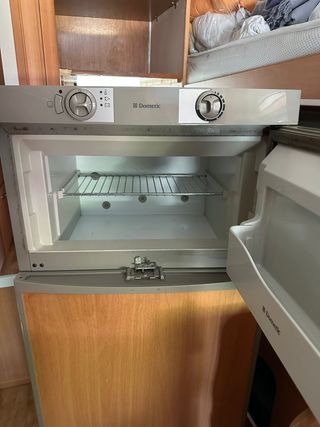 Nevera Dometic caravana