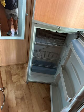 Nevera Dometic caravana