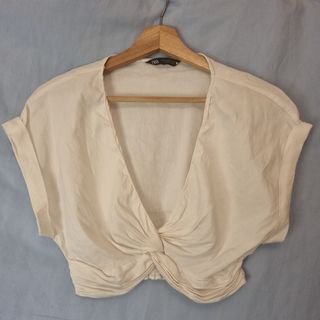 Top corto Zara blanco roto