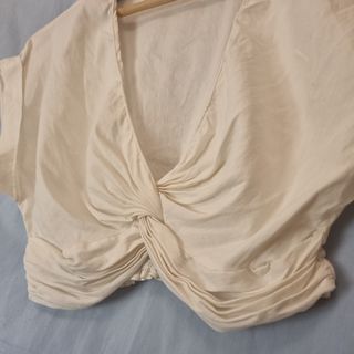 Top corto Zara blanco roto