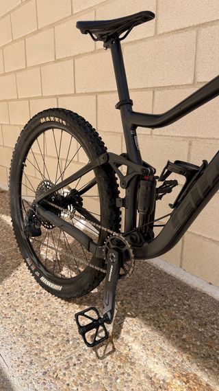 Bicicleta Giant Stance 2