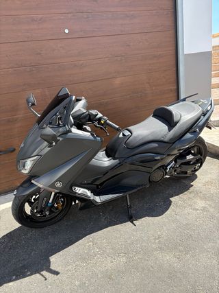 Yamaha TMAX 530 Iron Max