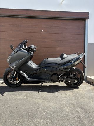 Yamaha TMAX 530 Iron Max
