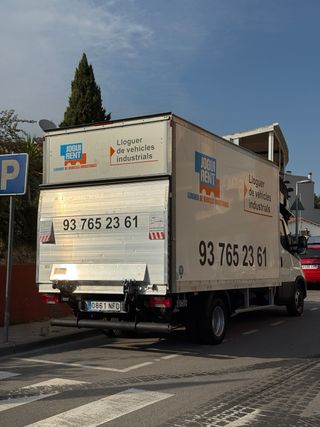 Camion platafolfa Alquiler 2022 Desde: 175€Dia