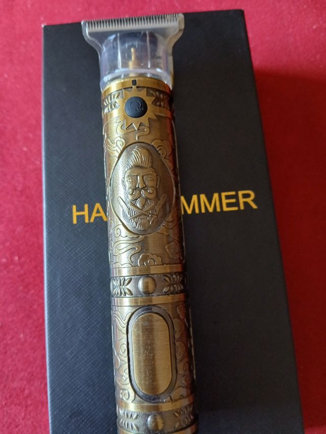 Tagliacapelli in oro antico