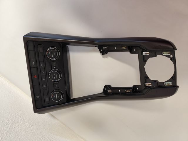 Consola central VW T-Roc con mando climatizador