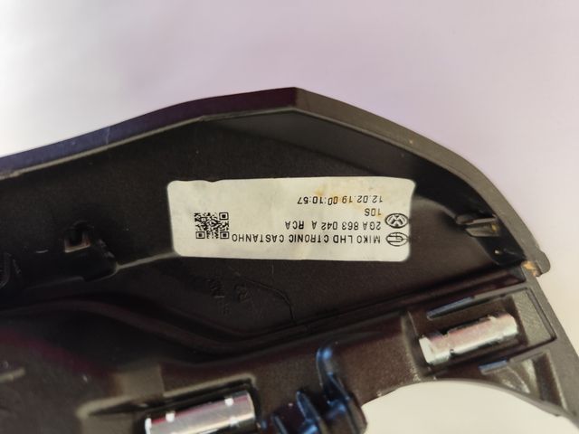 Consola central VW T-Roc con mando climatizador