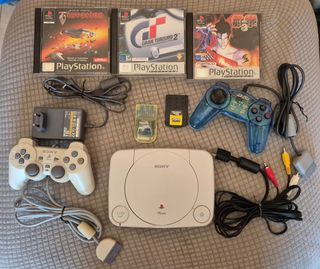 PSOne Slim Gris + mando oficial + 3 juegos