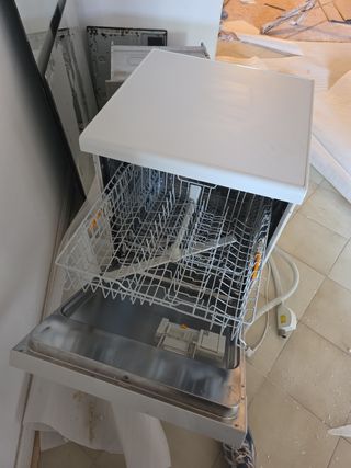 Lavavajillas blanco - casi nuevo 60x60