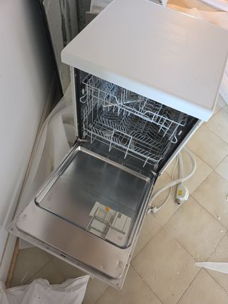 Lavavajillas blanco - casi nuevo 60x60