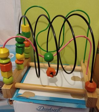 Laberinto de bolas de madera Ikea