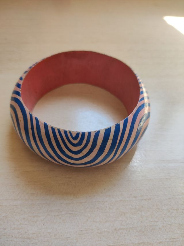 Pulsera de madera azul y rosa