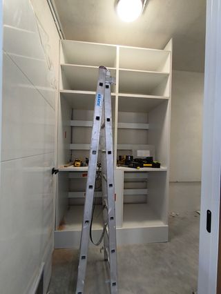 Carpintero económico