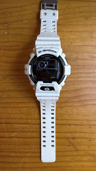 Reloj Casio G-Shock resist blanco