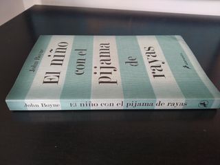 El Niño con el Pijama de Rayas
