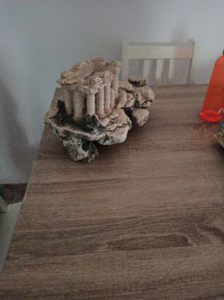 Decoración acuario ruinas griegas