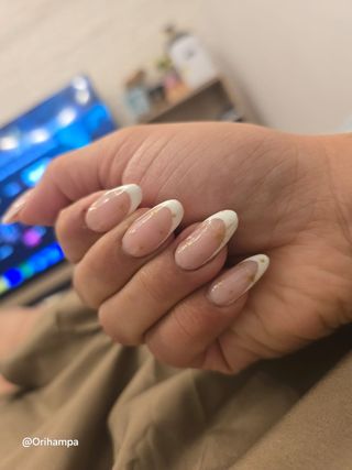 Servicio de manicura y pedicura 