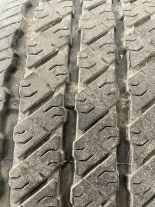 Neumáticos Roadstone 265/65R17
