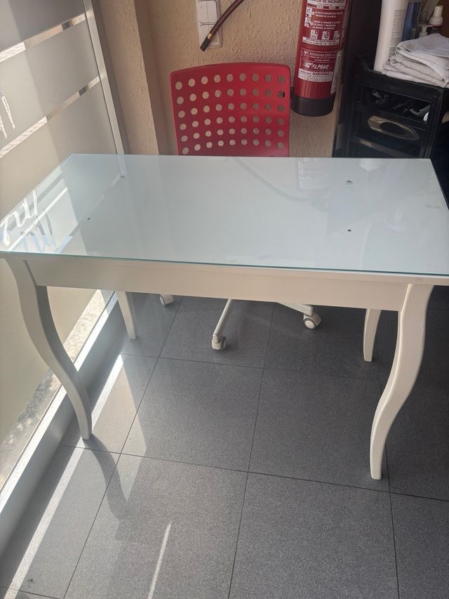 Mesa escritorio blanca - cristal y madera