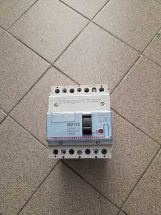 Interruttore magnetotermico Megatiker MD125