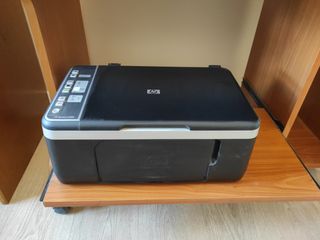 Mesa ordenador + impresora