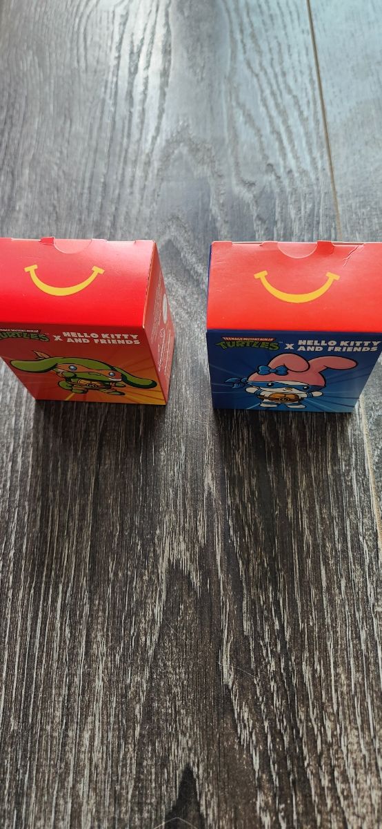 Hello Kitty x Tortugas Ninja - Figuras