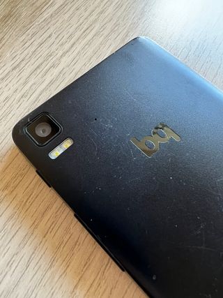 Móvil bq Aquaris E4.5