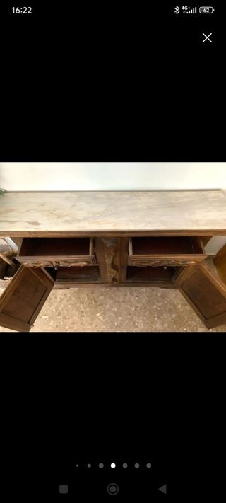 Mueble antiguo estilo egipcio