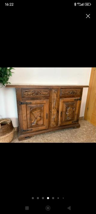 Mueble antiguo estilo egipcio