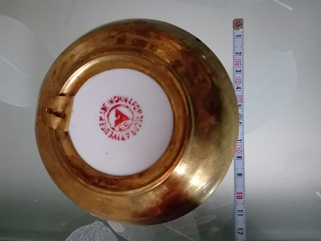 Piattino antico in porcellana