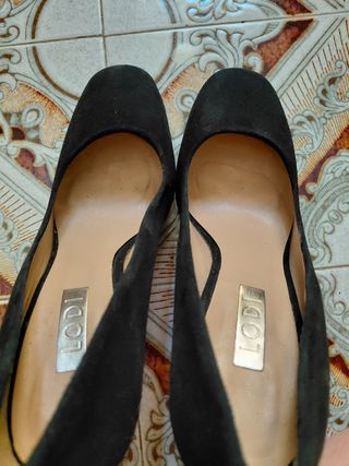 Zapatos Lodi negros de tacón