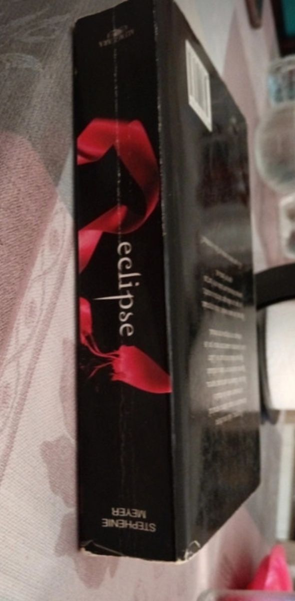 Eclipse - Book Three Of The Twilight Series