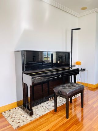 Piano Yamaha U1F