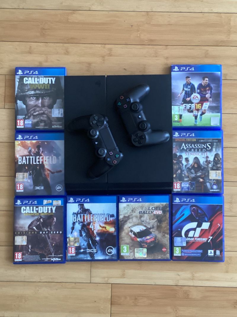 Imagen de Consola PS4 (PlayStation 4) + 8 juegos
