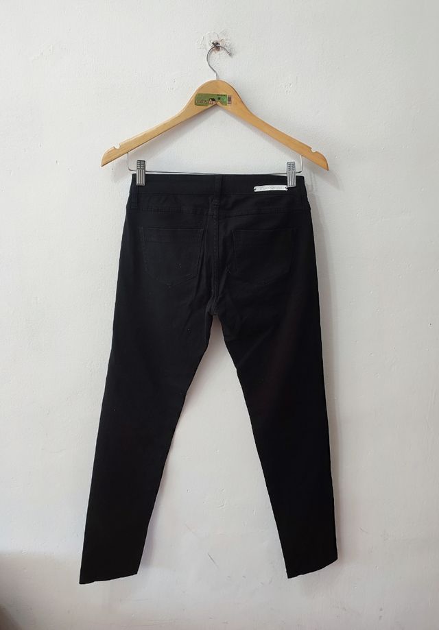 Pantalón negro Stradivarius mujer Talla 36