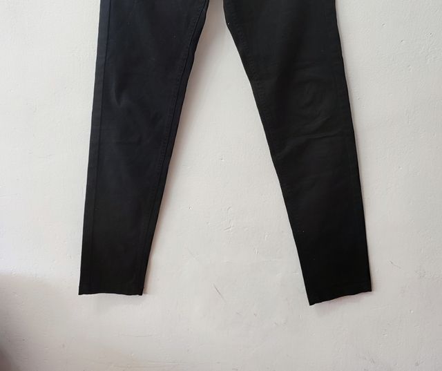 Pantalón negro Stradivarius mujer Talla 36