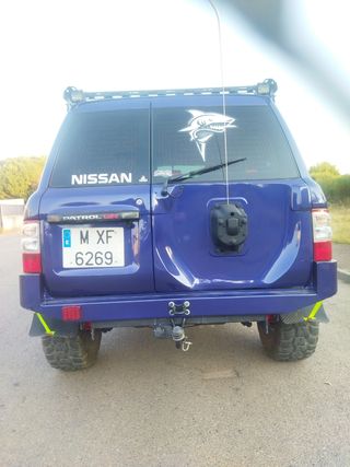 nissan Patrol 1999