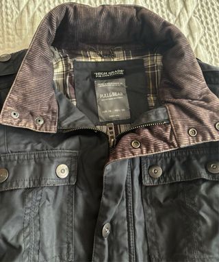 Cazadora Pull & Bear negra - M