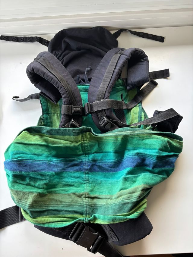 Portabebés ergonómico Emeibaby - muy poco uso