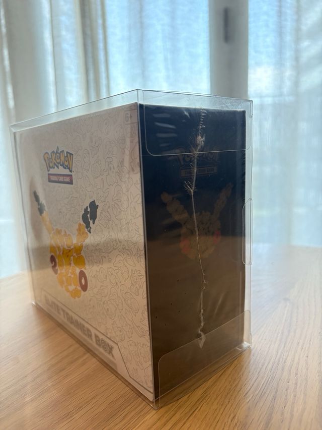 ETB Pokemon Generations 20 Aniversario Sellado