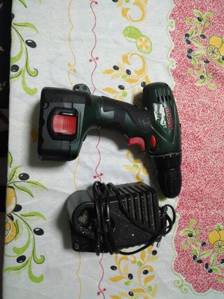 Taladro Bosch AL 2450 DV