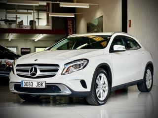 Mercedes-Benz GLA 200 d URBAN 90.000 KM 