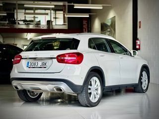 Mercedes-Benz GLA 200 d URBAN 90.000 KM 