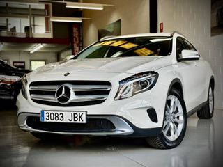 Mercedes-Benz GLA 200 d URBAN 90.000 KM 