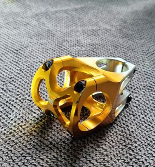 Potencia MTB - Gold/Silver