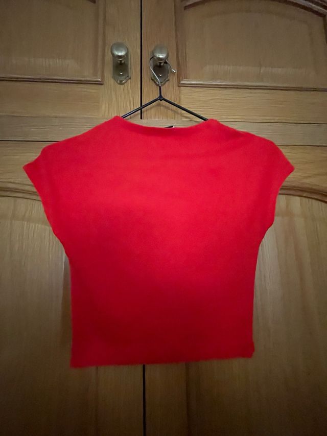 Top rojo - Talla M talla pequeño