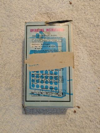 Radio de bolsillo International vintage