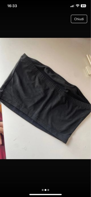 Top nero a fascia ossa