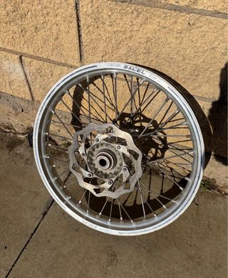 Llanta trasera EXCEL 19X2,15
Husqvarna KTM