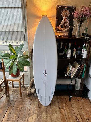 Tabla surf Anzu 6’0 - Step-up (copia pyzel ghost)